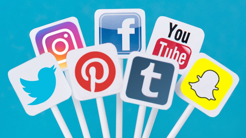 Choosing the Right Social Media Outlet